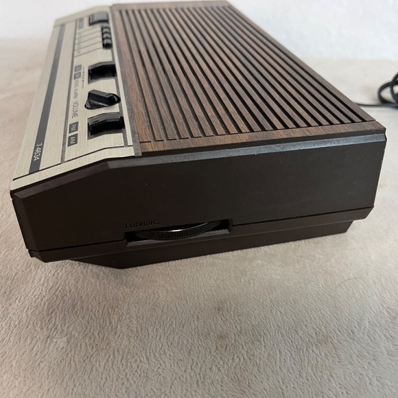VTG General Electric GE Digital Alarm Clock Radio Model 7-4634B AM/FM Works Well - Picture 4 of 12